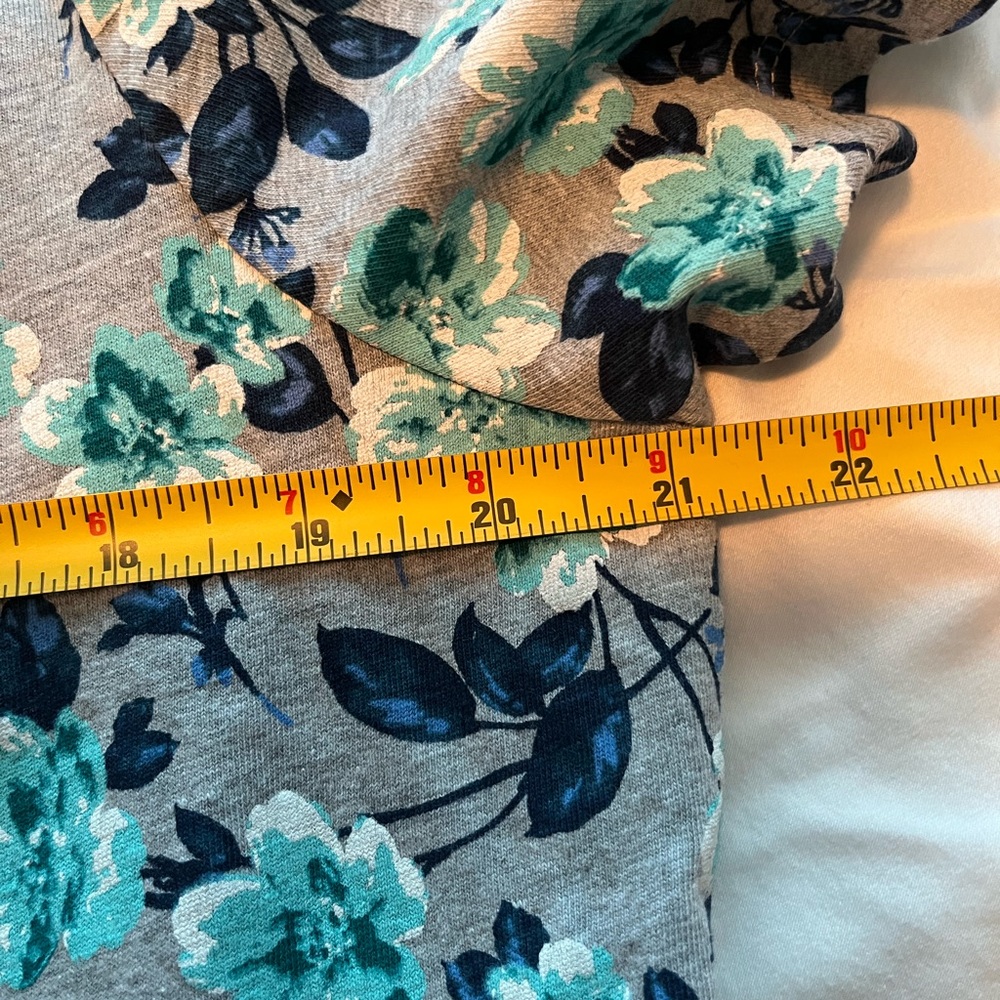 Floral T Shirt - Picture 3 of 5